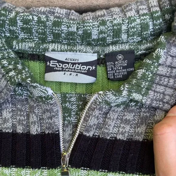 (SOLD) Y2K Cybercore Green Sweater Size M - Picture 2 of 3